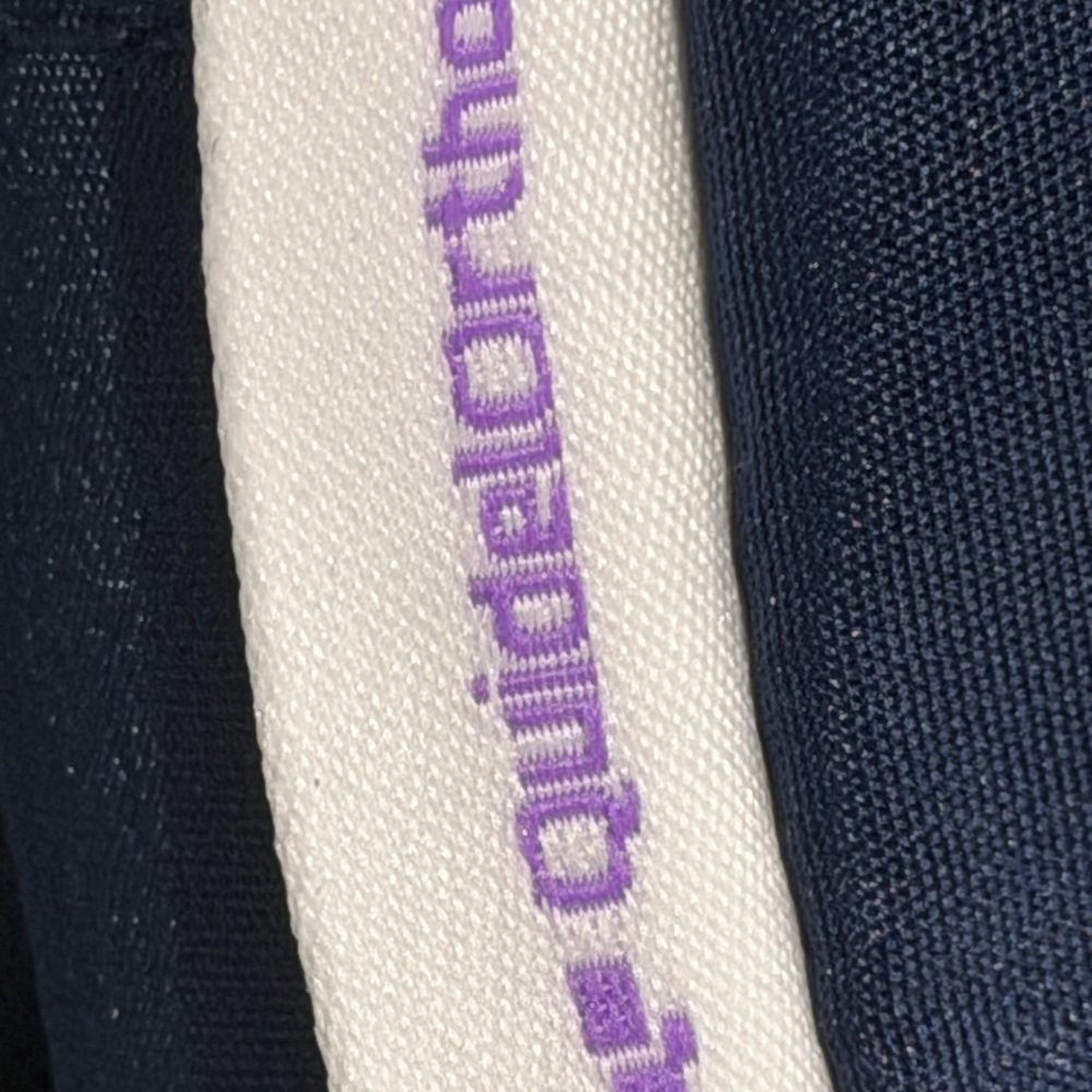 SD Padres navy crossbody - Picture 4 of 9